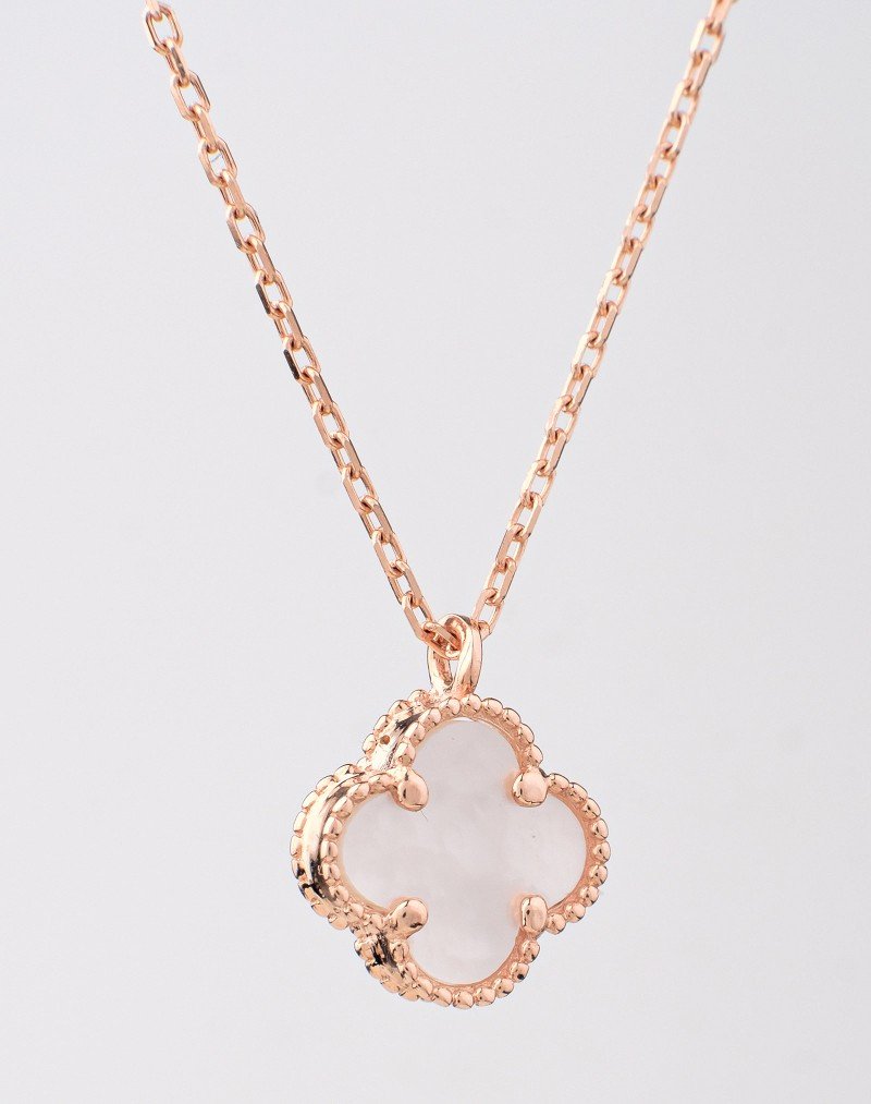 Grandinėlė su pakabuku - Dobiliukas šviesus (mažas). Rausvas auksas, praba 585 | Aukseja.lt