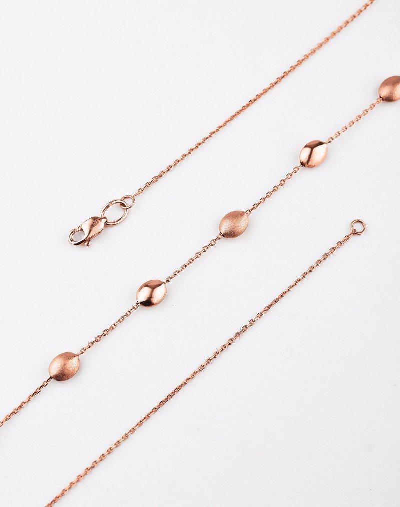 Grandinėlė su integruotais plokščiais